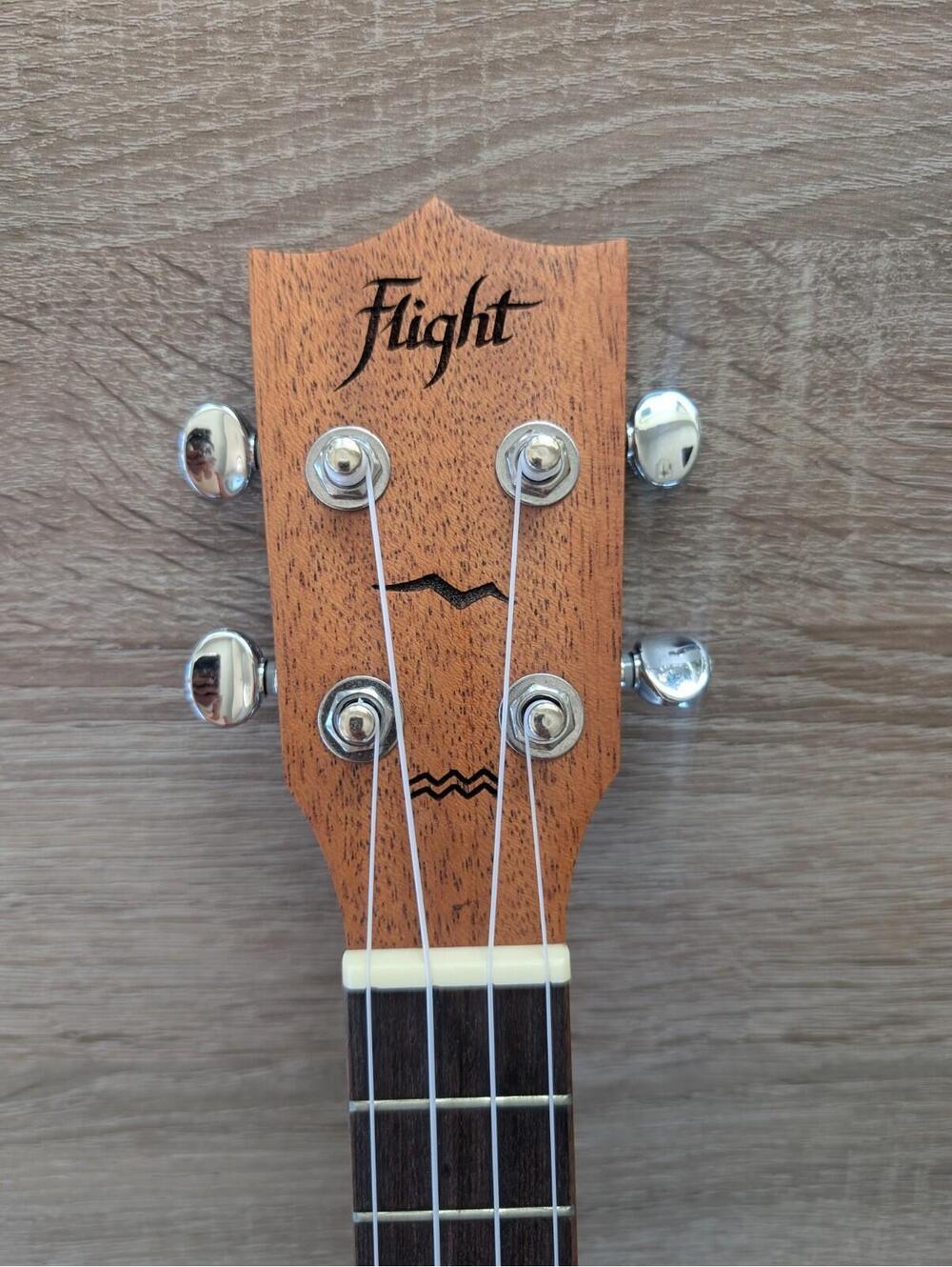 Flight DUC323 MAH Concert Ukulele With Case Mahogany Hawaiian Aloha Tiki - Picture 4 of 9